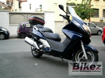 2001 Honda Silver Wing 600 photo